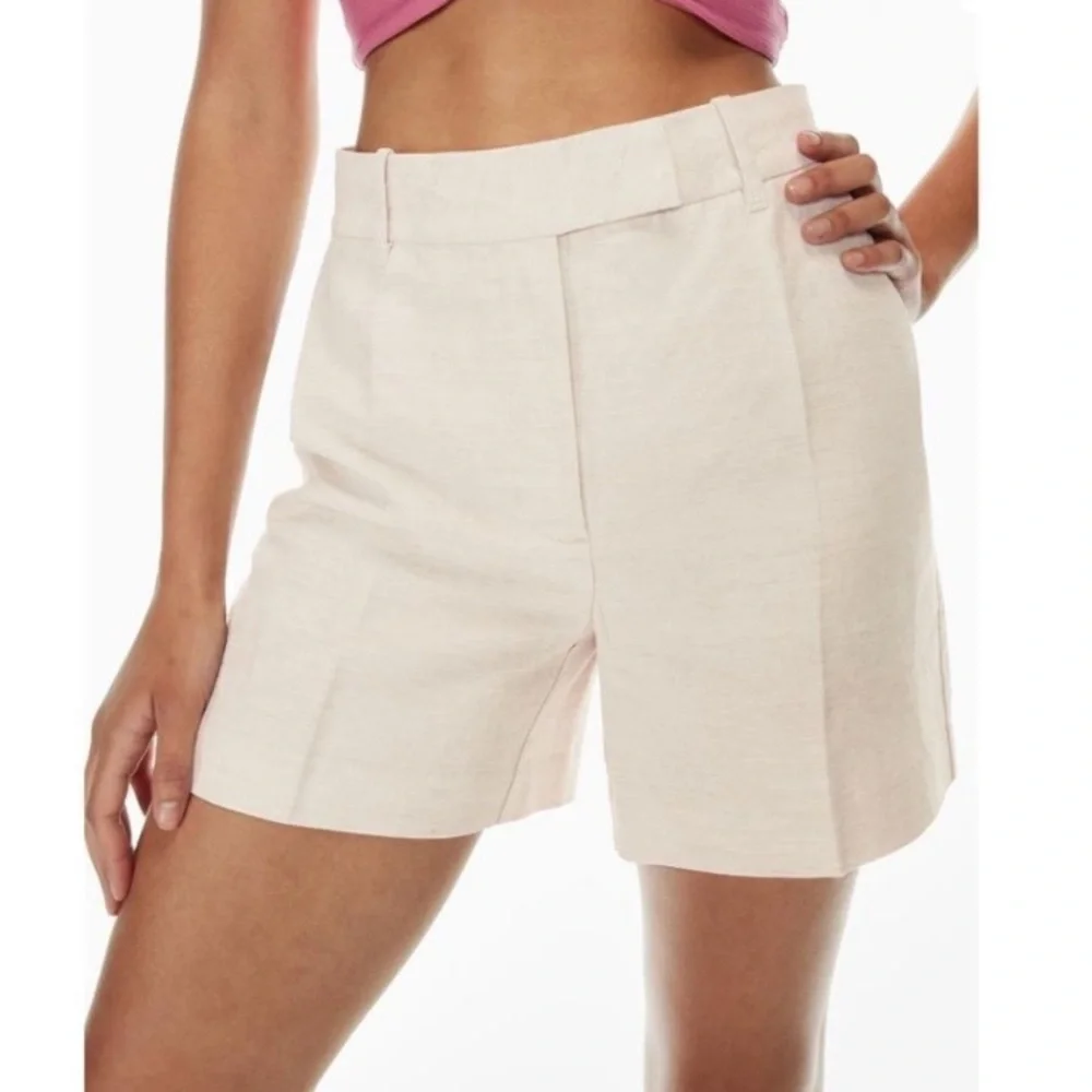 NEW Aritzia Wilfred Layover Linen Blend 3” Shorts in Natural Ecru NWT 10 12